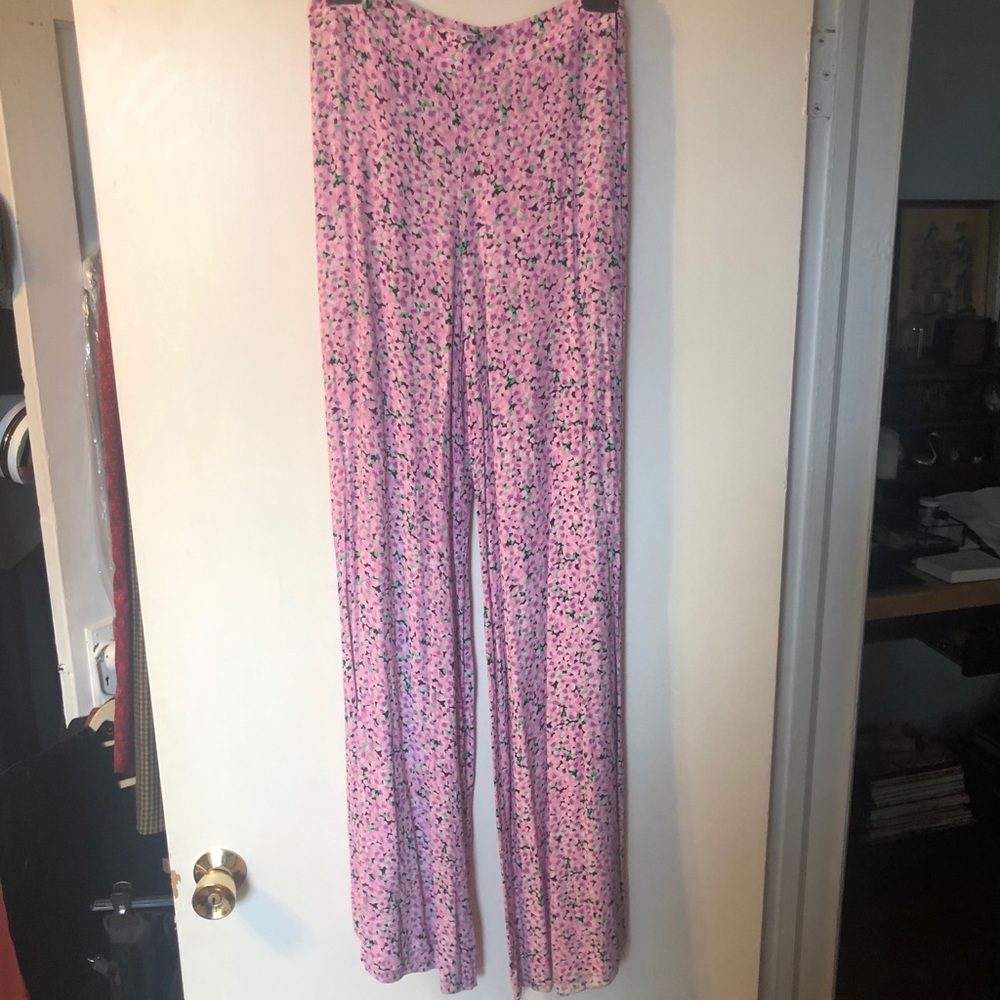 Zara pink and black floral pants